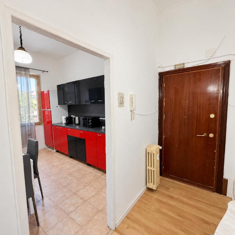 Elegant Apartment in Rome - near Jonio Metro Station - Appartamento con 2 Camere da Letto - 9
