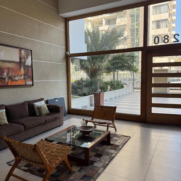 Dpto 2 habitaciones, estacionamiento, Frente UC Campus Oriente, cercano Pza Ñuñoa - Two-Bedroom Apartment - 12