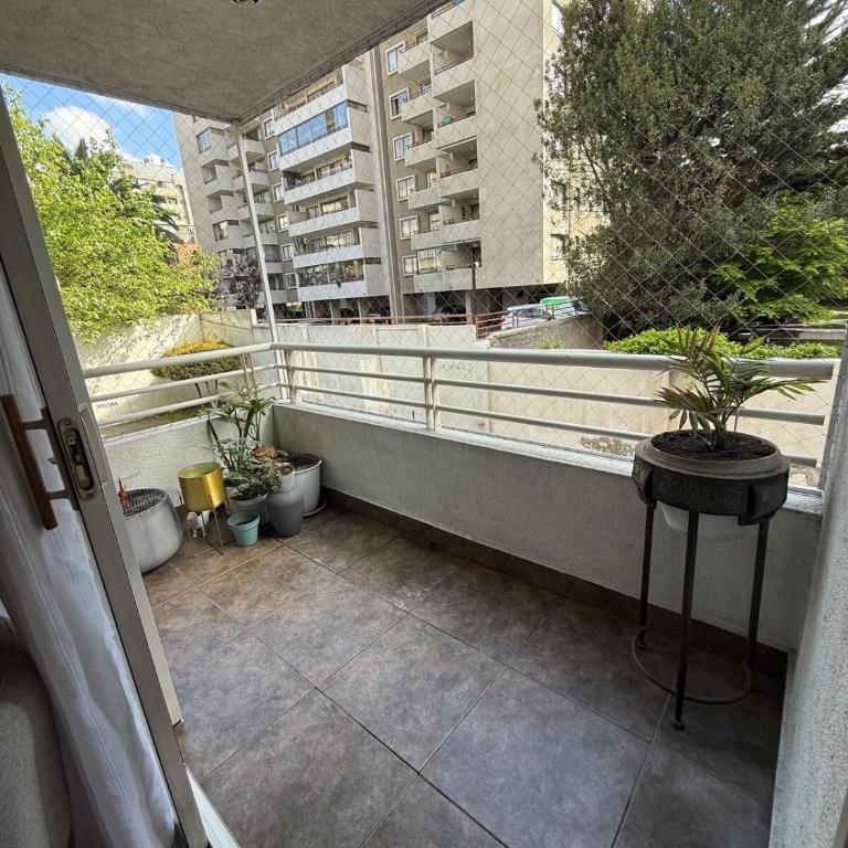 Dpto 2 habitaciones, estacionamiento, Frente UC Campus Oriente, cercano Pza Ñuñoa - Two-Bedroom Apartment - 14