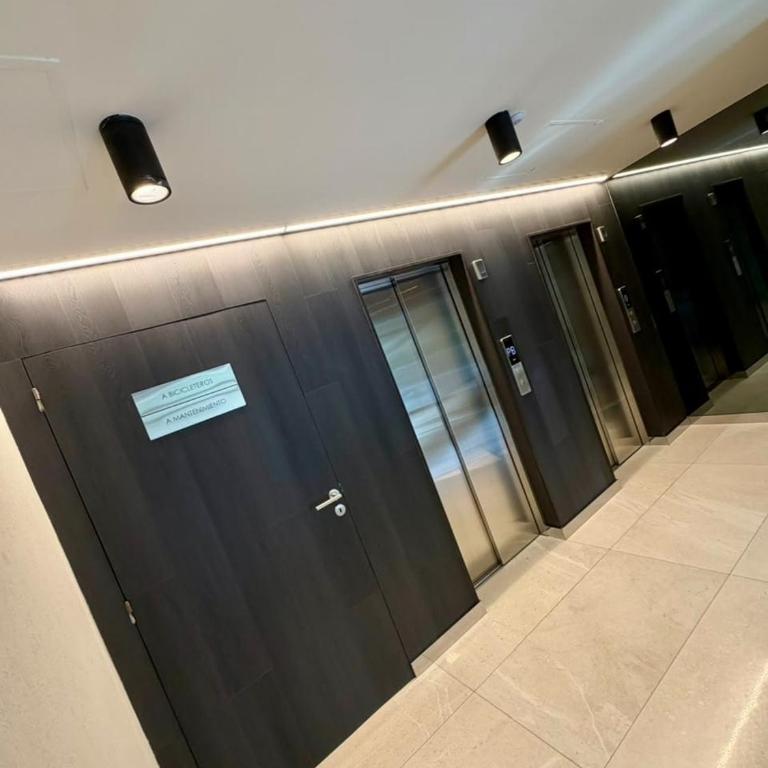 Nuevo 2 amb piso 13, Vistas y amenities - Cerca San Telmo y Puerto Mad - Apartamento de 1 Dormitorio con balcón y vistas a la ciudad - 5