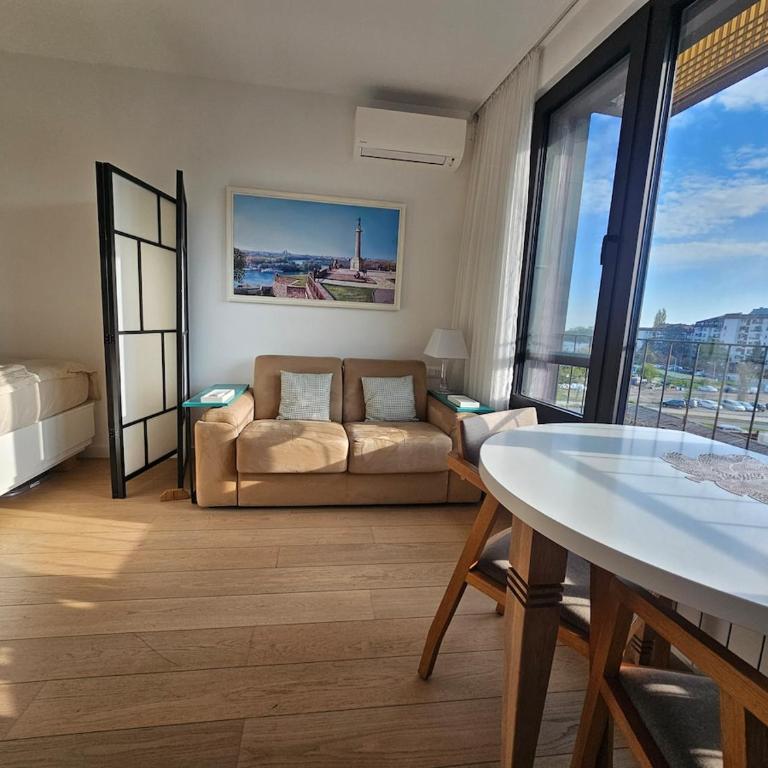 Danube River View Lounge 3 with Garage, K-District - Apartment mit 1 Schlafzimmer - 3