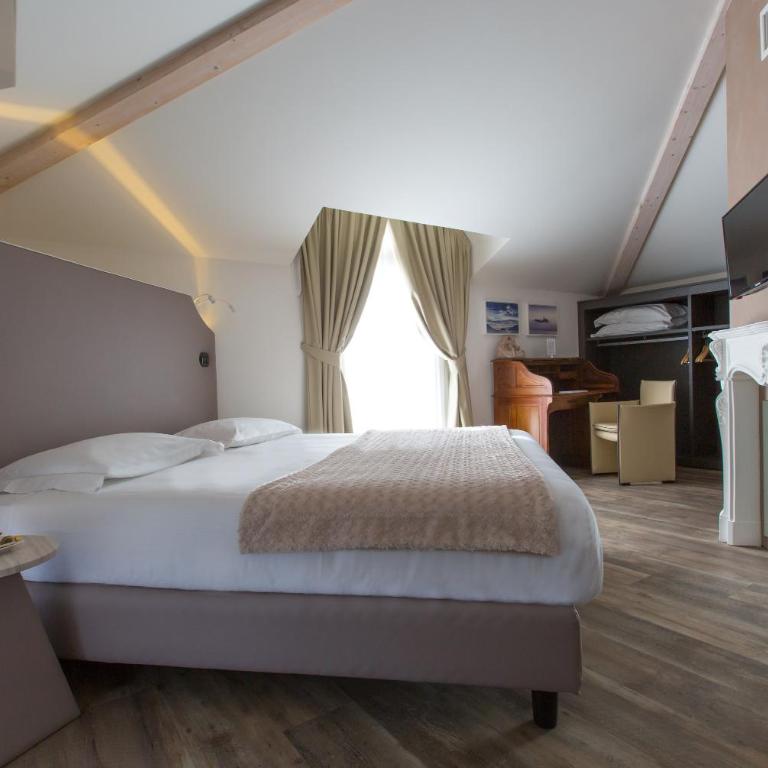 Hotel Al Campanile - Luxury Suites & Apartments - Suite con Vista Lago Parziale - 2