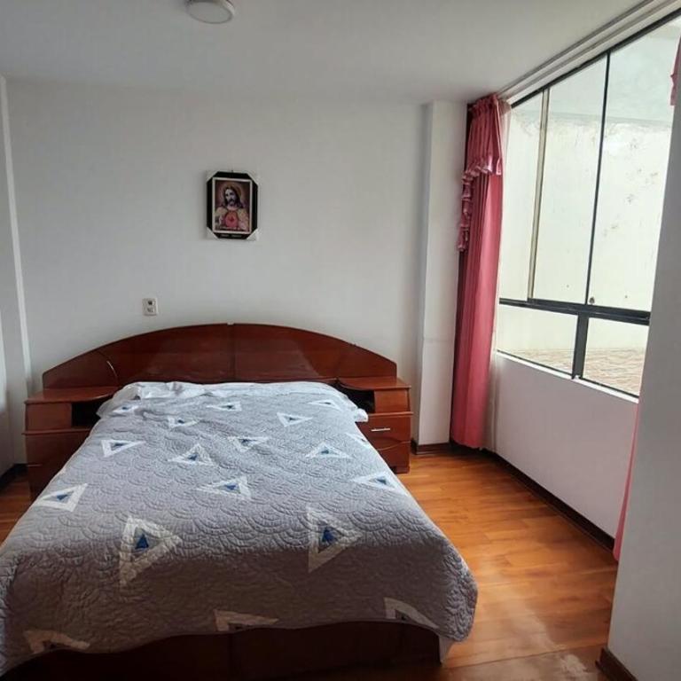Casa de 2 pisos con cochera y vista al parque - One-Bedroom House - 6