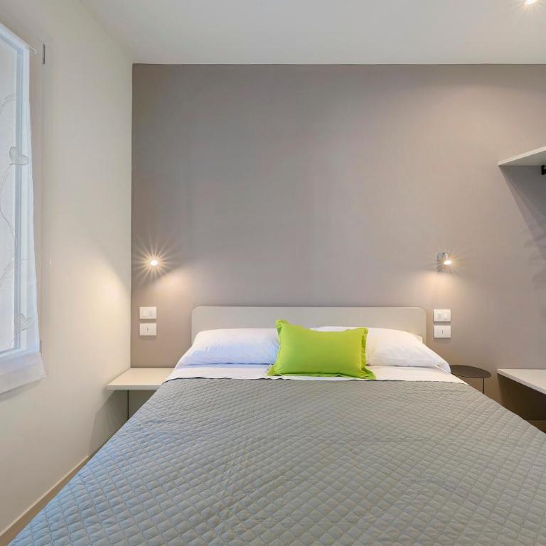 Appartamenti Nonno Lino - Appartamento Deluxe con 2 Camere da Letto e Vista Giardino - 10