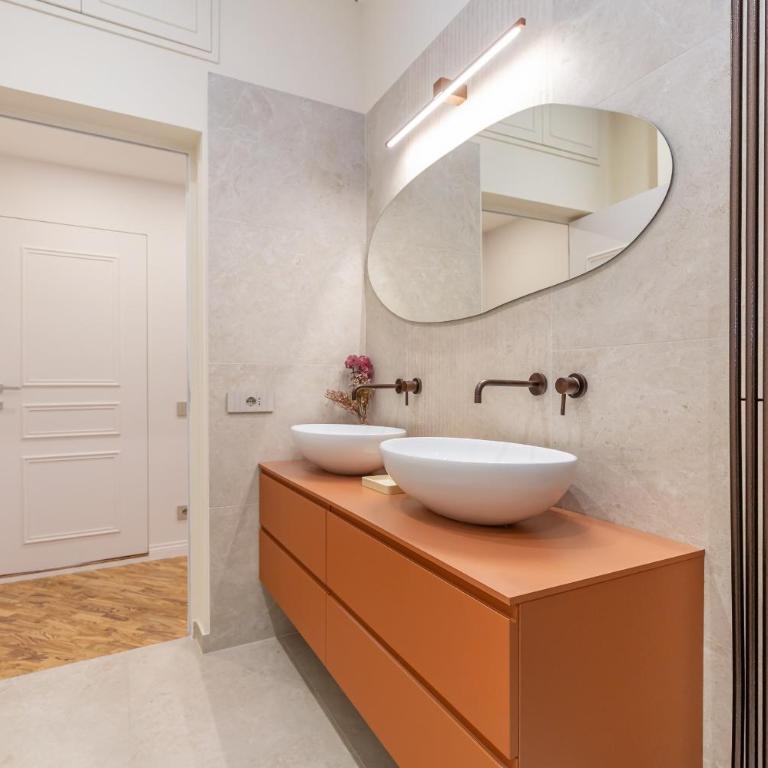Classic Prati Living - Appartamento con 2 Camere da Letto e Vista Città - 2