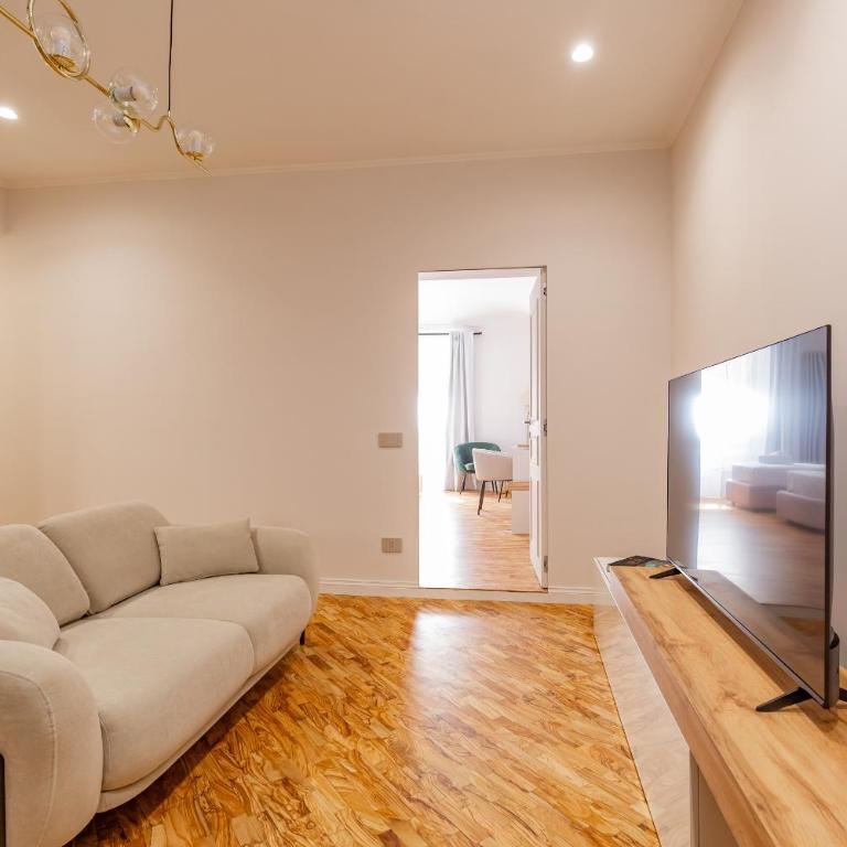 Classic Prati Living - Appartamento con 2 Camere da Letto e Vista Città - 18