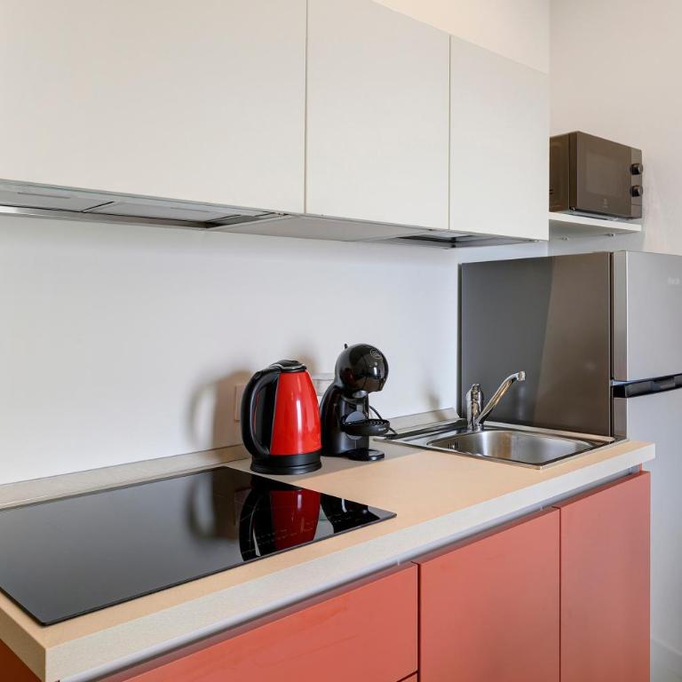 Appartamenti Nonno Lino - Appartamento Deluxe con 2 Camere da Letto e Vista Giardino - 10