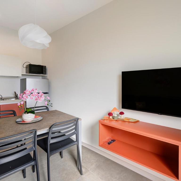 Appartamenti Nonno Lino - Appartamento Deluxe con 2 Camere da Letto e Vista Giardino - 5