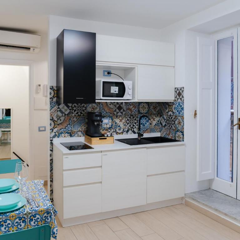 Domus Deva - One-Bedroom House - 2