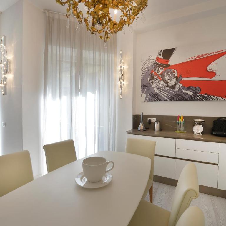 URNEST Porta Vittoria - Appartamento con 2 Camere da Letto - 10