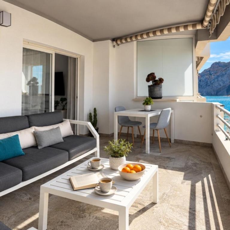 Apartamento Minerva - Primera línea de playa con vistas al mar - One-Bedroom Apartment - 1
