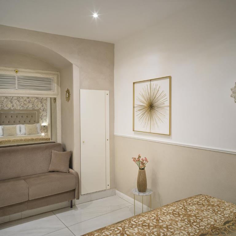 Luxury 4 Suites with Private Bathrooms-Toledo - Apartment - 6