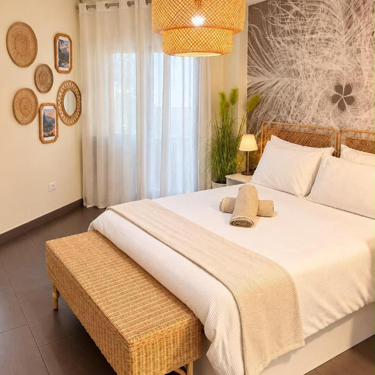 Vacation studio with balcony, pool and sea views - Estudio - 4