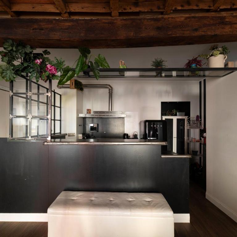 Brera - Castello - Ampio Bilocale Milano Centro - Appartamento con 1 Camera da Letto - 2