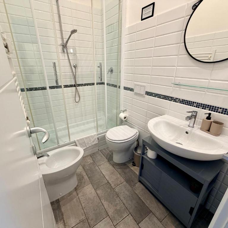 Enjoy Vatican Rooms - Camera Matrimoniale con Bagno Privato - 5