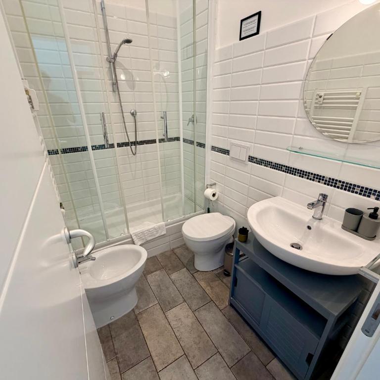 Enjoy Vatican Rooms - Camera Tripla con Bagno Privato - 7
