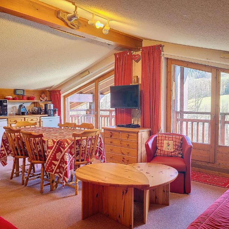 2 meuretcm - Appartement 1 Chambre avec Balcon et Vue sur les Montagnes - 1