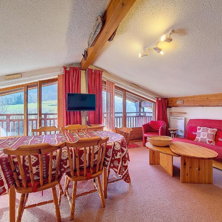 2 meuretcm - Appartement 1 Chambre avec Balcon et Vue sur les Montagnes - 4