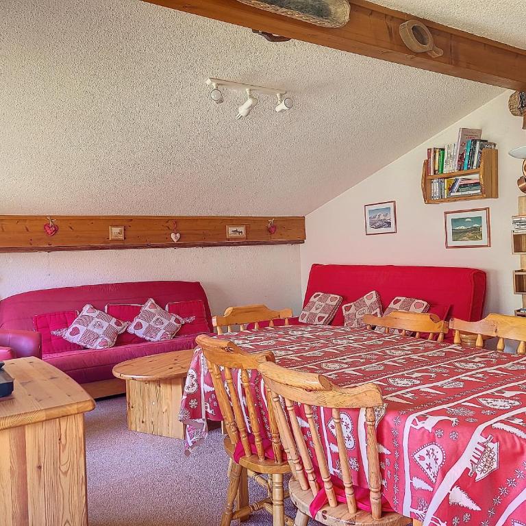 2 meuretcm - Appartement 1 Chambre avec Balcon et Vue sur les Montagnes - 3