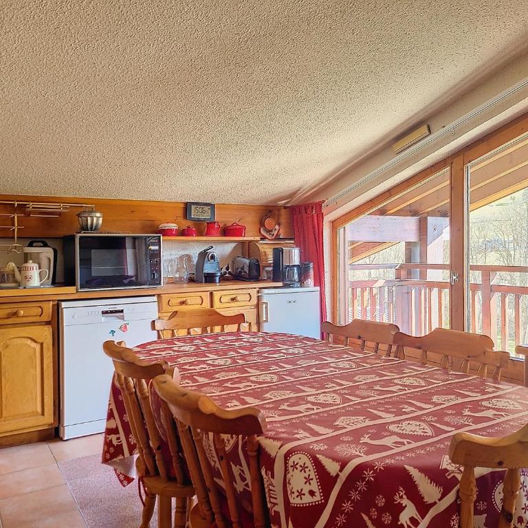 2 meuretcm - Appartement 1 Chambre avec Balcon et Vue sur les Montagnes - 2