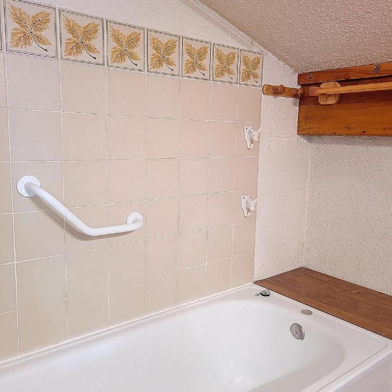 2 meuretcm - Appartement 1 Chambre avec Balcon et Vue sur les Montagnes - 8
