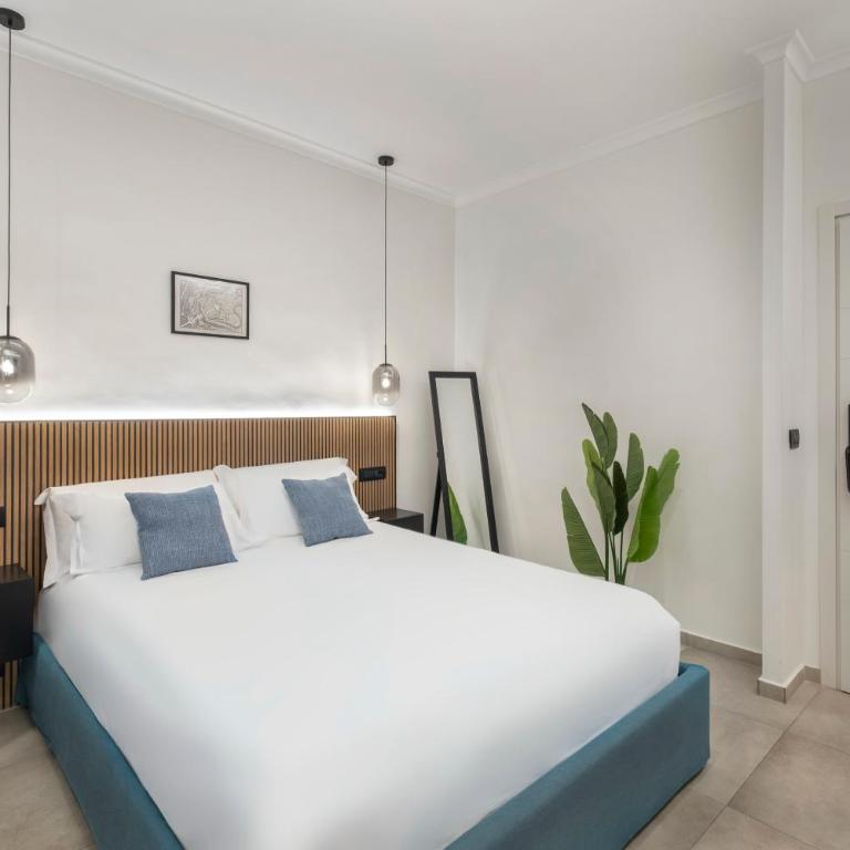 Vittorio Emanuele Art Suites Guesthouse - Camera Matrimoniale - 4
