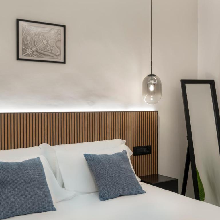 Vittorio Emanuele Art Suites Guesthouse - Camera Matrimoniale - 3