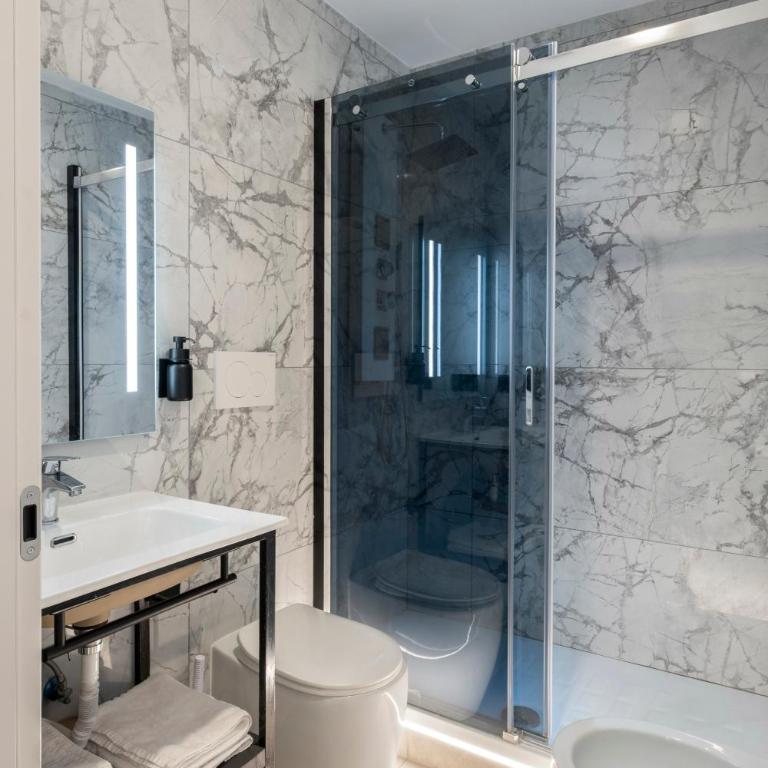 Vittorio Emanuele Art Suites Guesthouse - Camera Matrimoniale - 22
