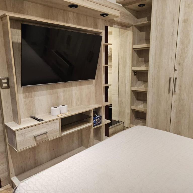 MamaEca - One-Bedroom Apartment - 2