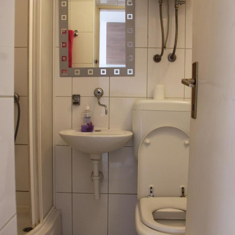 Apartments and rooms Lena - Double Room with Private Bathroom - 10