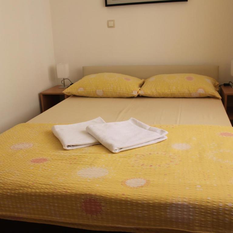 Apartments and rooms Lena - Double Room with Private Bathroom - 14