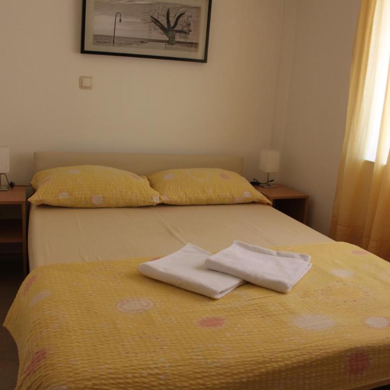 Apartments and rooms Lena - Double Room with Private Bathroom - 15