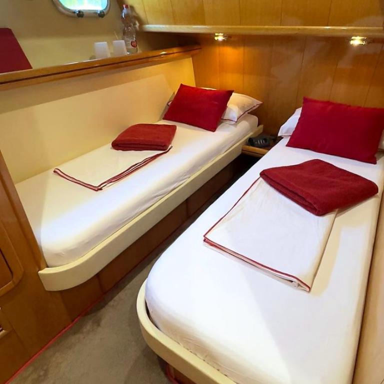 Motor Yacht Raffaelli "Bonita" - Camera Matrimoniale/Doppia con Letti Singoli con Bagno Privato Esterno - 1