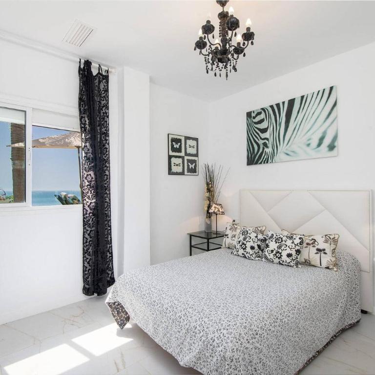 Villa Blue Lodge by Villa Plus - Villa - 21