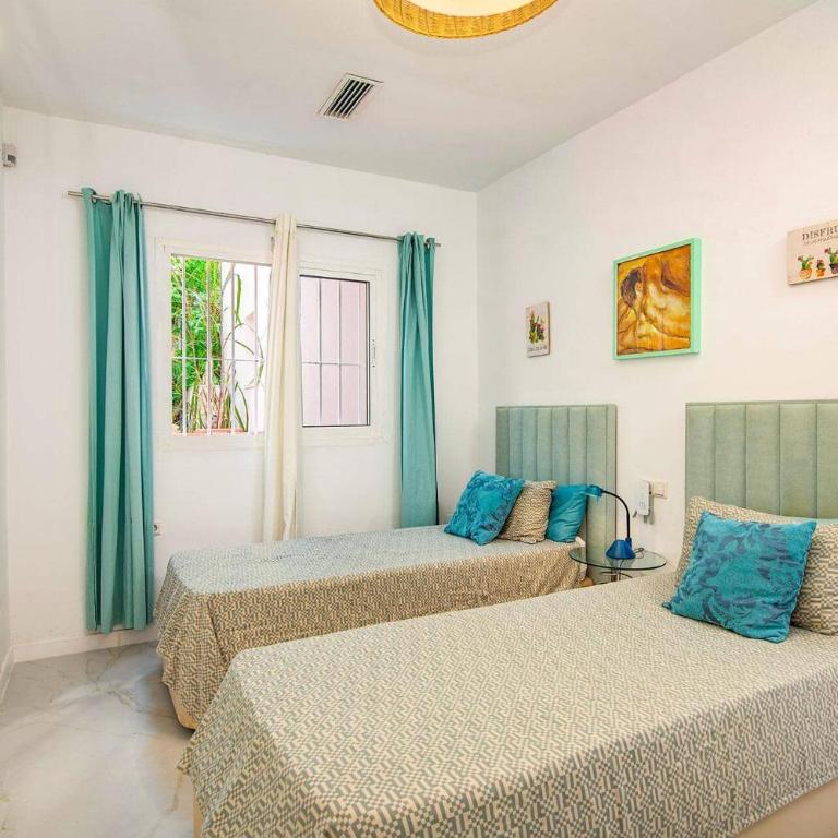 Villa Blue Lodge by Villa Plus - Villa - 28