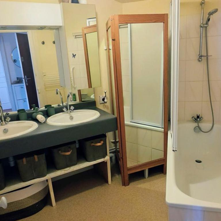 Magnifique appartement sur les jardins du Casino - Apartment mit 1 Schlafzimmer und Gartenblick - 29