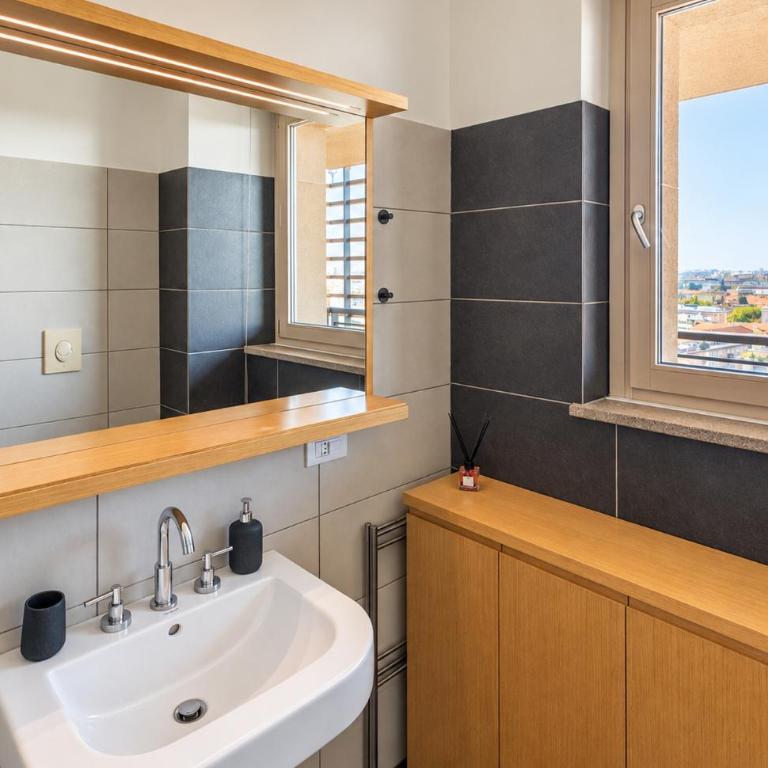 Giax Tower Residences - Pool, Spa & Gym - Multiple Apartments for Families & Groups - 15 Min from Duomo - Appartamento Deluxe con 1 Camera da Letto e Vista Città - 18