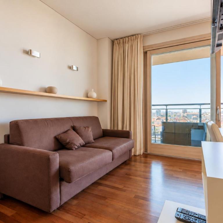 Giax Tower Residences - Pool, Spa & Gym - Multiple Apartments for Families & Groups - 15 Min from Duomo - Appartamento Deluxe con 1 Camera da Letto e Vista Città - 21