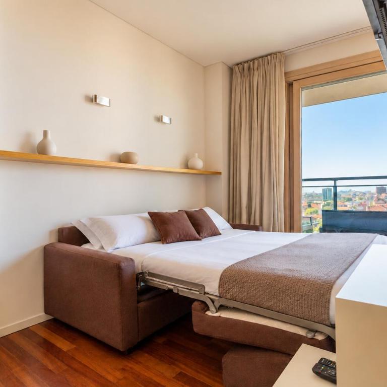 Giax Tower Residences - Pool, Spa & Gym - Multiple Apartments for Families & Groups - 15 Min from Duomo - Appartamento Deluxe con 1 Camera da Letto e Vista Città - 22