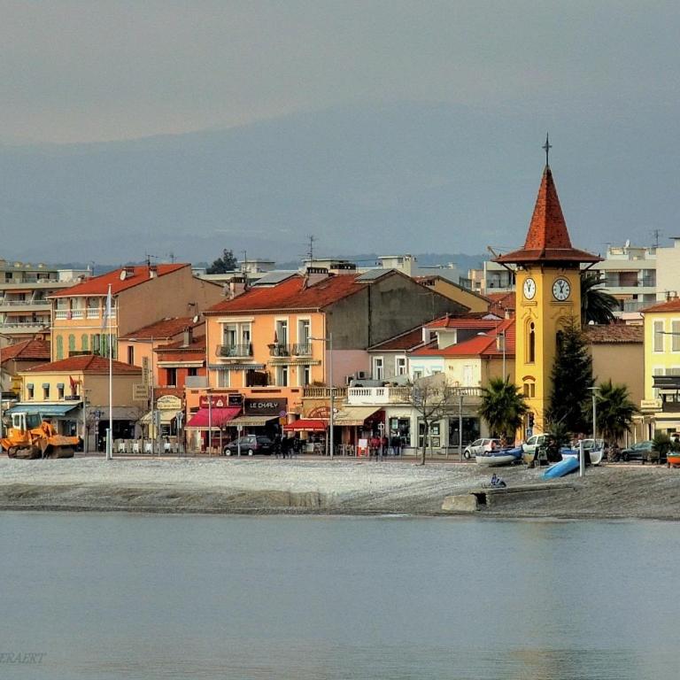 Appartements Au Cros De Cagnes - Appartement avec Balcon et Vue sur la Mer - 17
