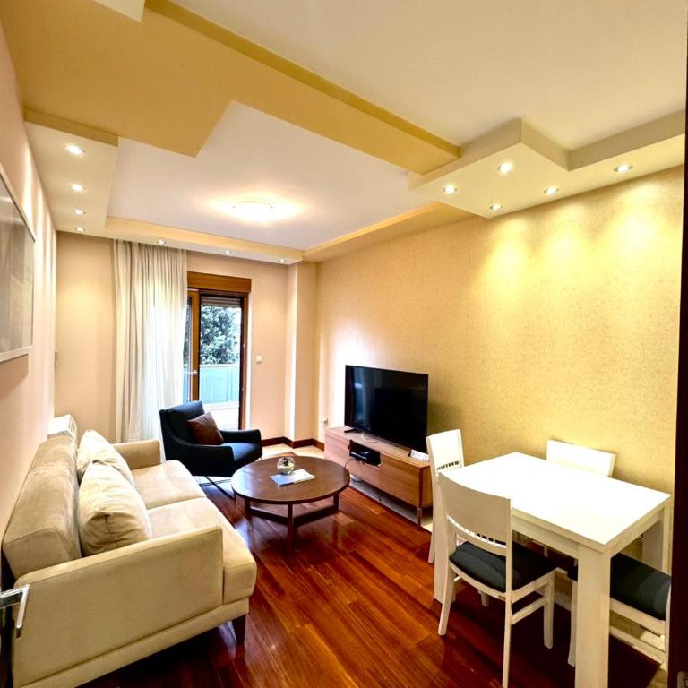 Centar - Appartement 1 Chambre avec Balcon et Vue sur la Ville - 1