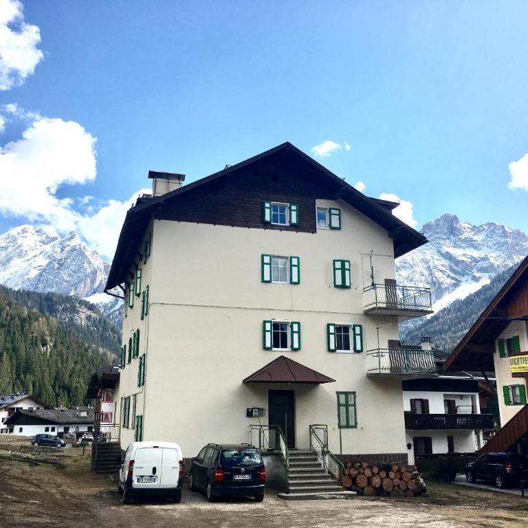 Central Apartment Canazei - Appartamento con 3 Camere da Letto e Vista Montagna - 46