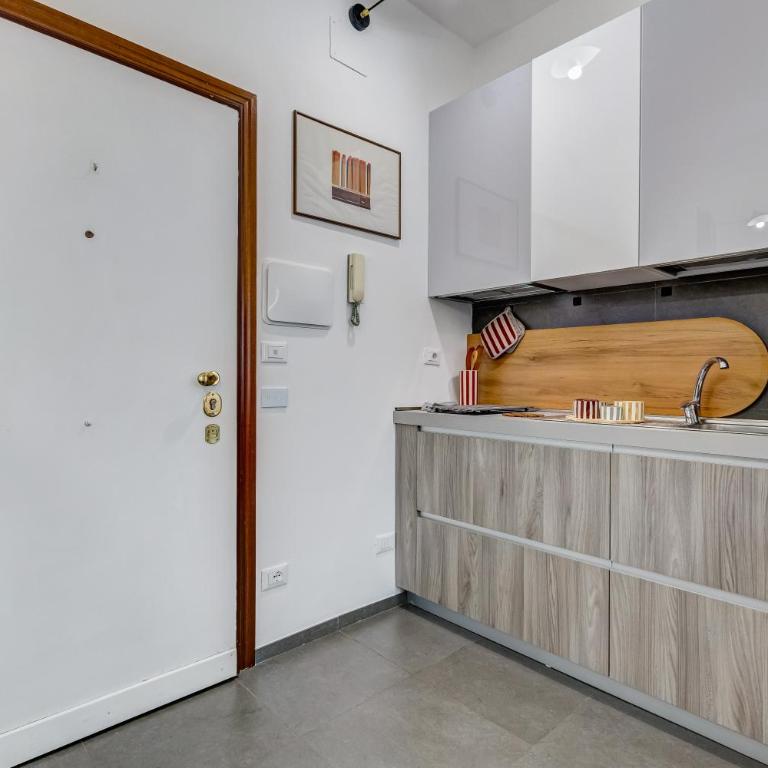 Lovely Apt - Metro by your door, San Giovanni - Appartamento Suite - 15