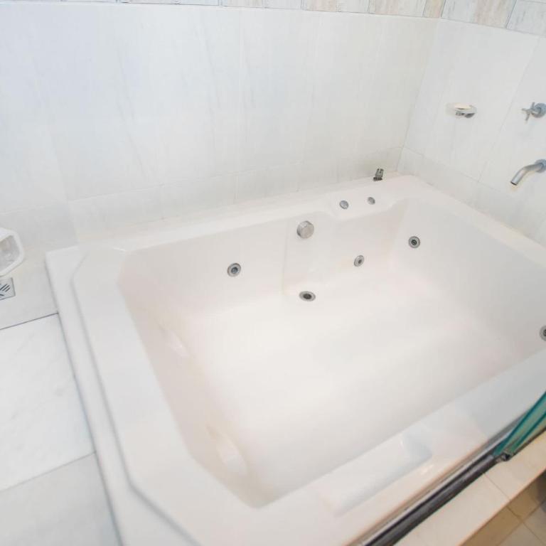 Spacious Mburucuya Duplex Pool BBQ & Jacuzzi - Casa - 6