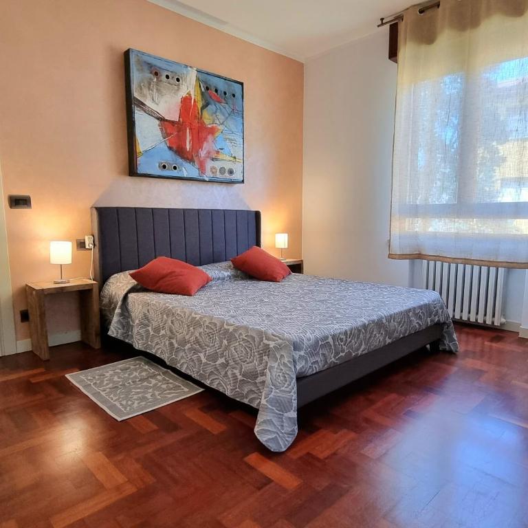Parma Comfort House - Appartamento con 3 Camere da Letto - 1