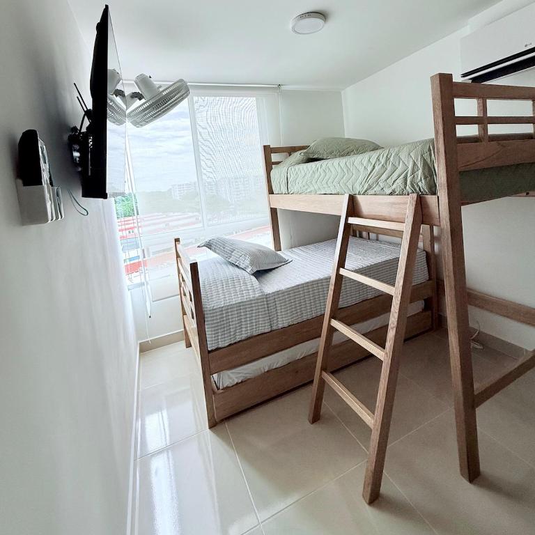Moderno apartamento con piscina en Ricaurte - Apartamento de 3 dormitorios - 13