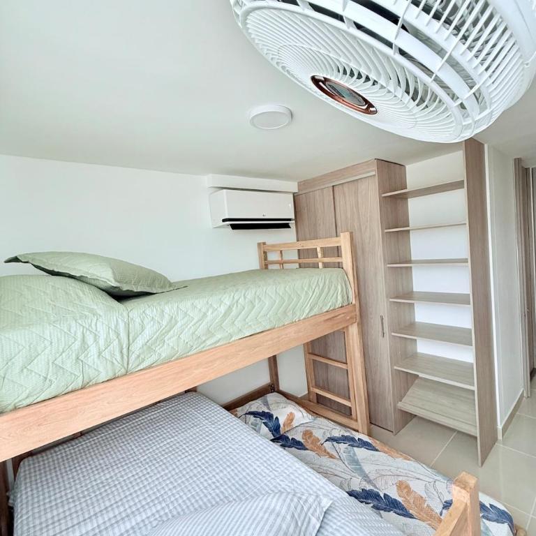 Moderno apartamento con piscina en Ricaurte - Apartamento de 3 dormitorios - 11