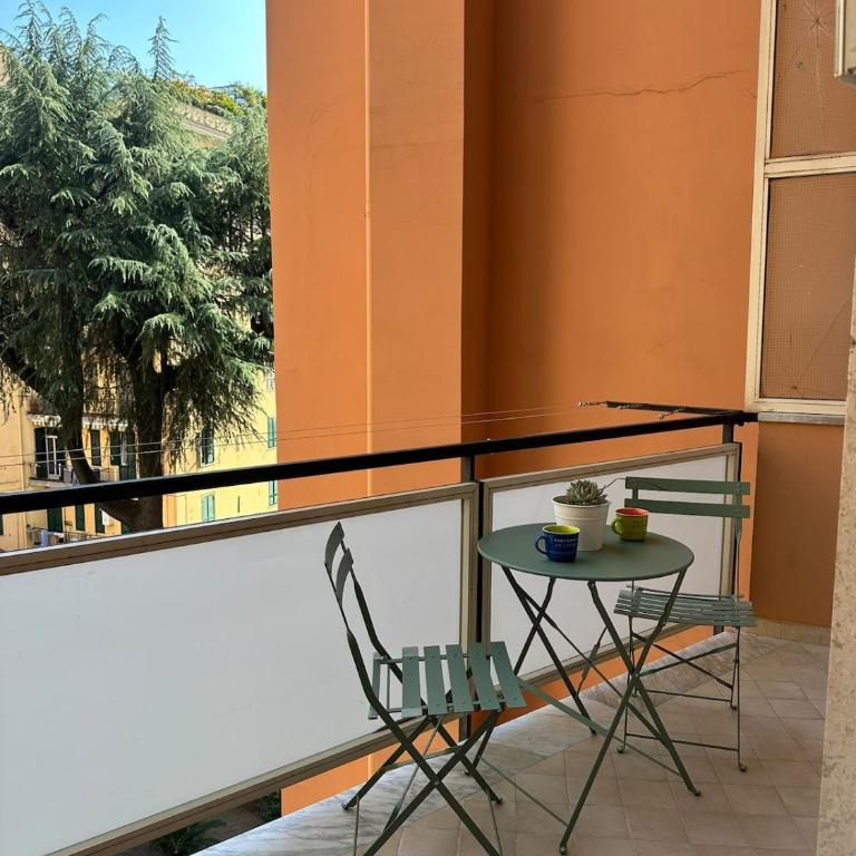 Vomero Arenella, Metro within walking distance, 2 bathrooms - Appartamento con 2 Camere da Letto - 2