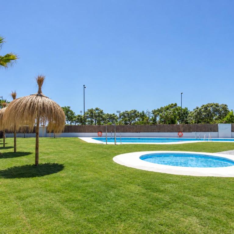 Golden Hour Costa del Sol -Steps from the Beach, Pool & Free Parking - Appartamento con 2 Camere da Letto - 24