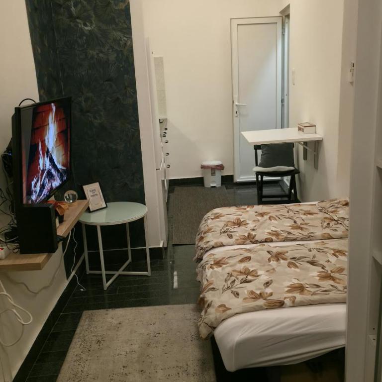 Amber Aparment - One-Bedroom Apartment - 5